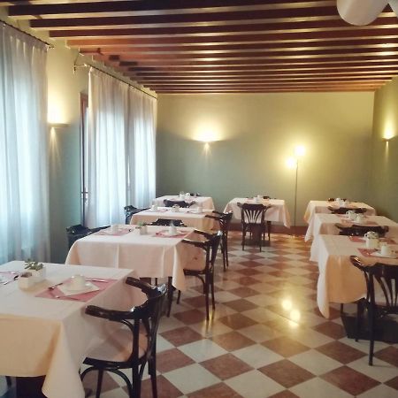 Hotel Scala Treviso Exteriör bild